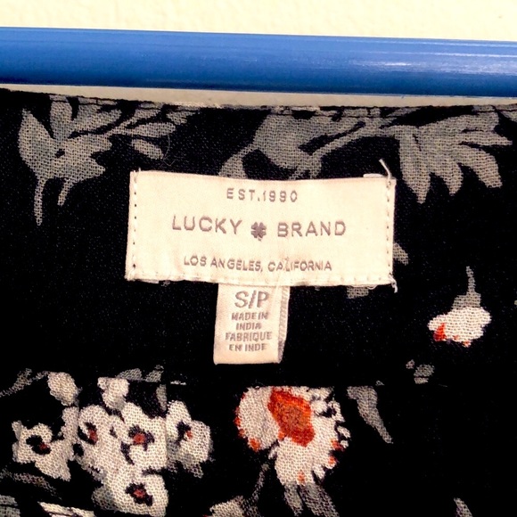 Navy Lucky Brand Laine peasant shirt! - Picture 5 of 5